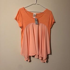 Daytrip Short Sleeve Flowy Scoop Neck